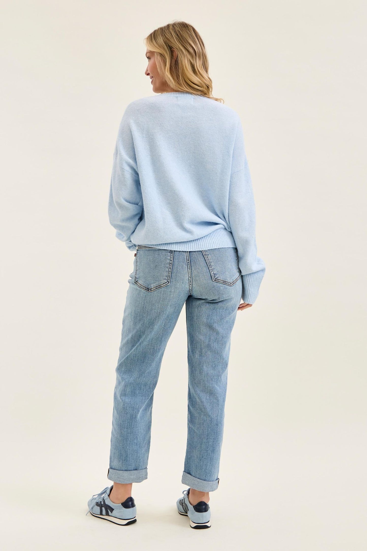 Judy Blue Mid-Rise Boyfriend Jeans