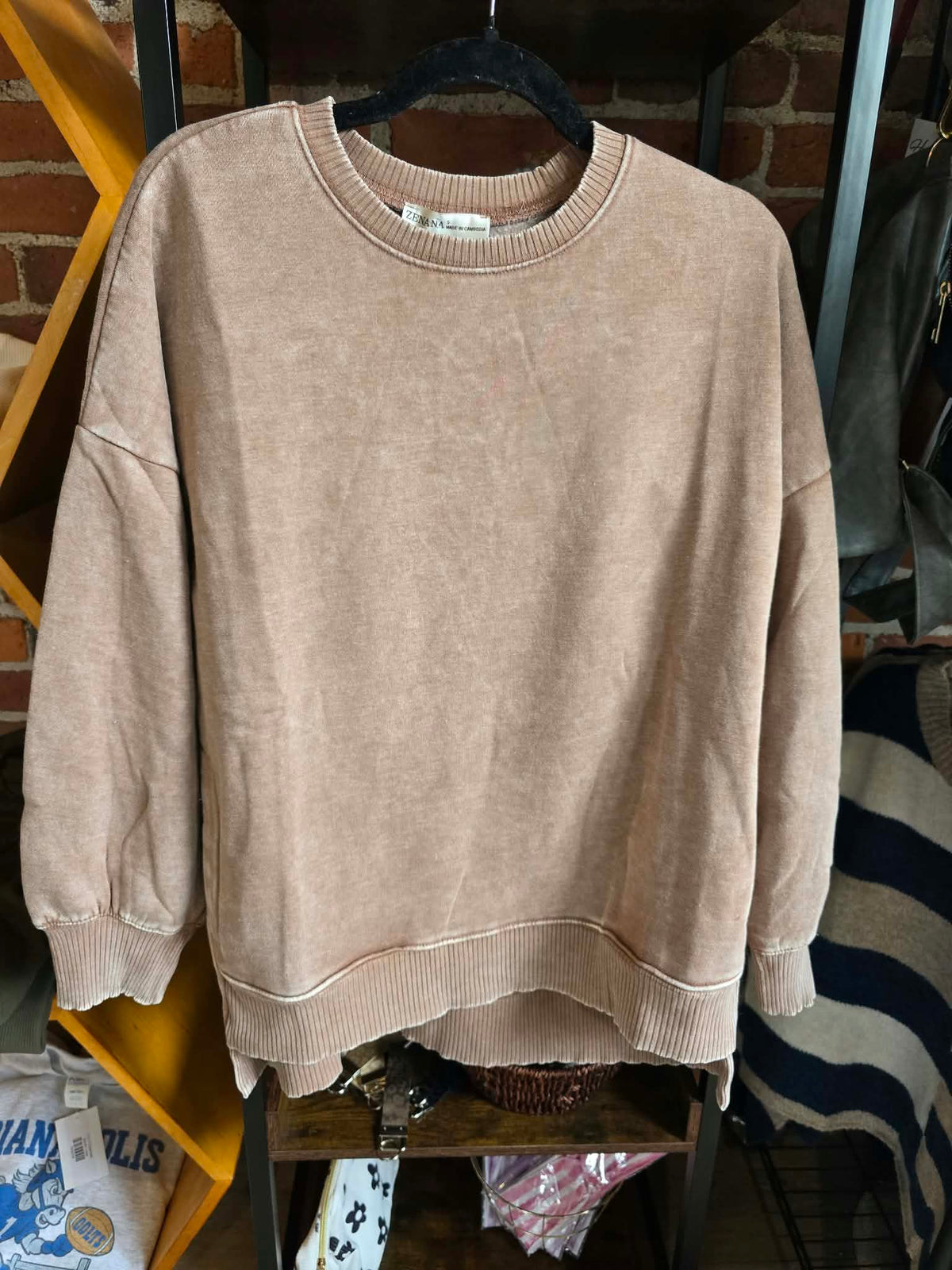 Mocha Fudge Acid Wash Fleece Hi-Low Hem Pullover with POCKETS