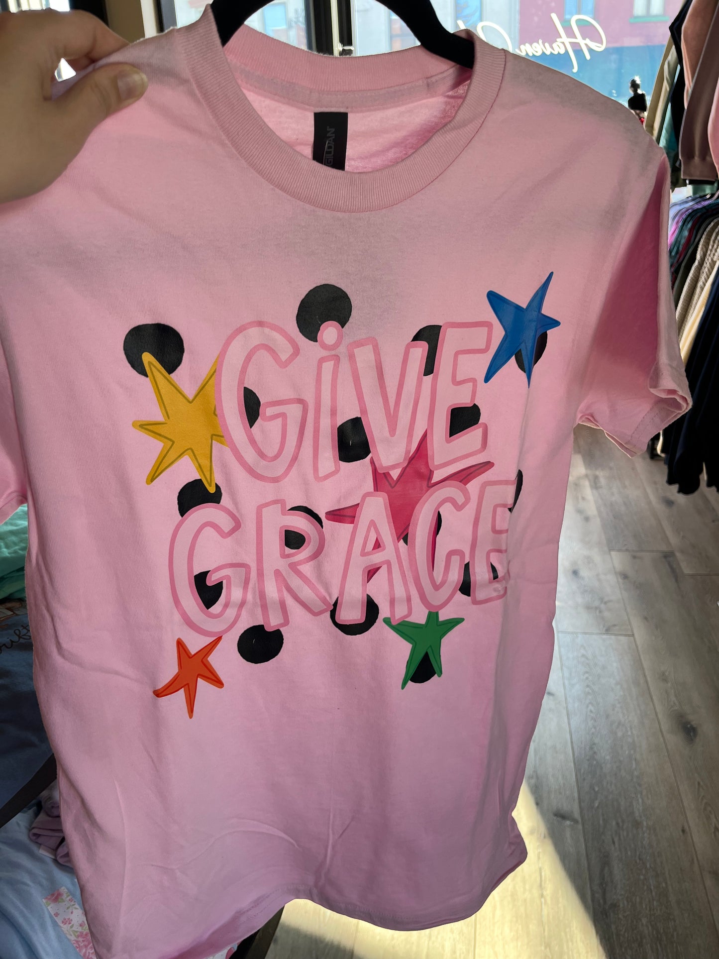 Give Grace Graphic Tee
