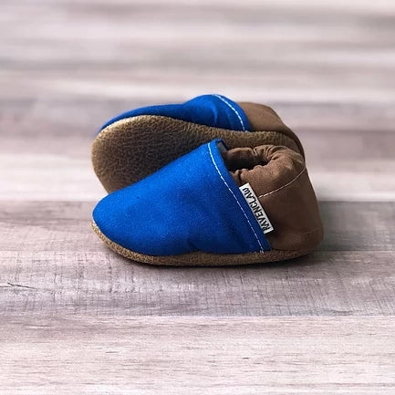 Trendy Baby Moccs--Raven c l a w