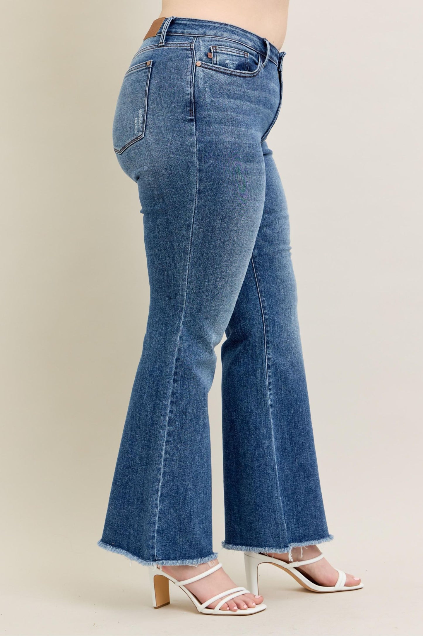 Judy Blue Mid-Rise Flare with Fray Hem (Plus)