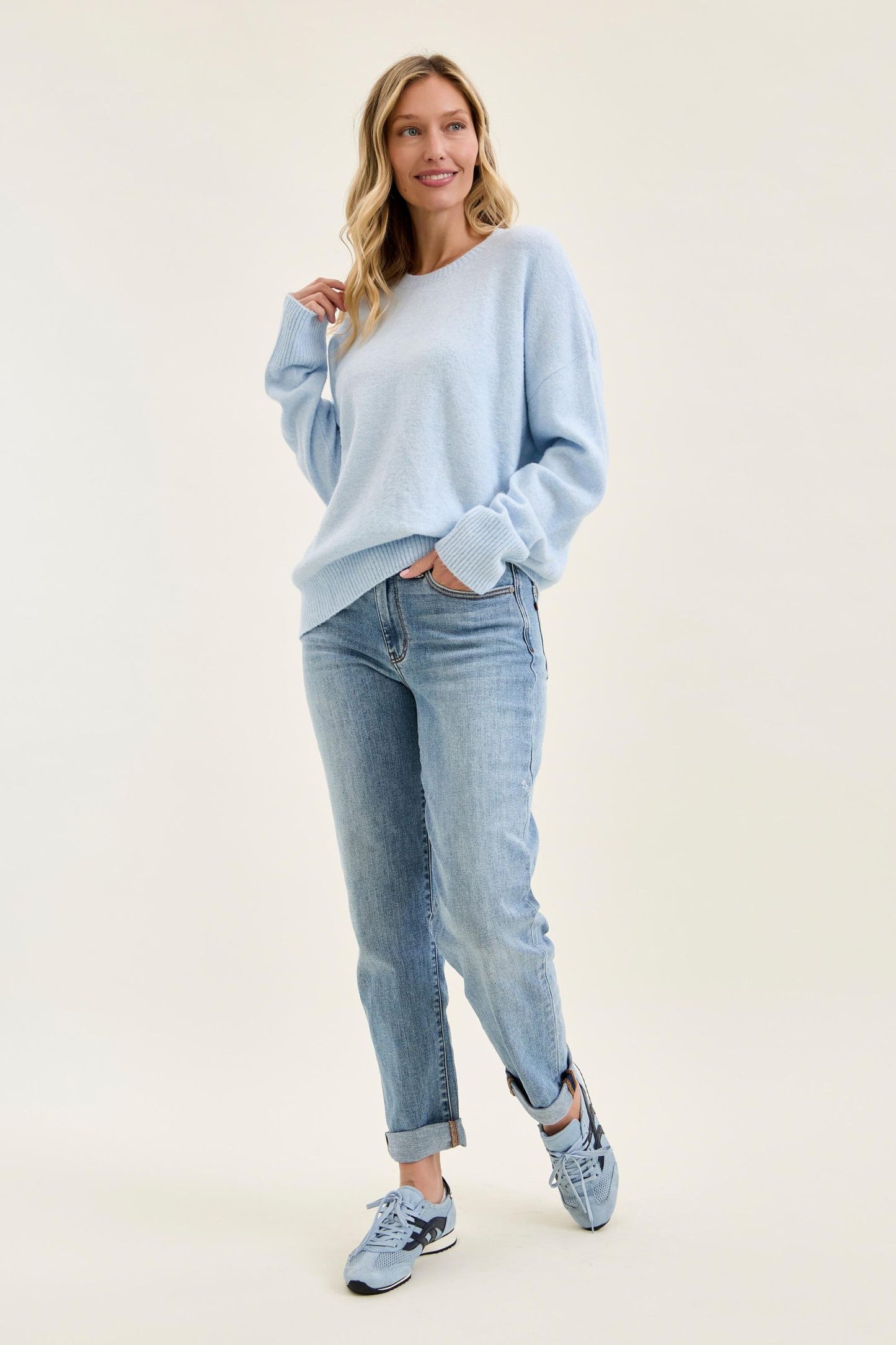 Judy Blue Mid-Rise Boyfriend Jeans