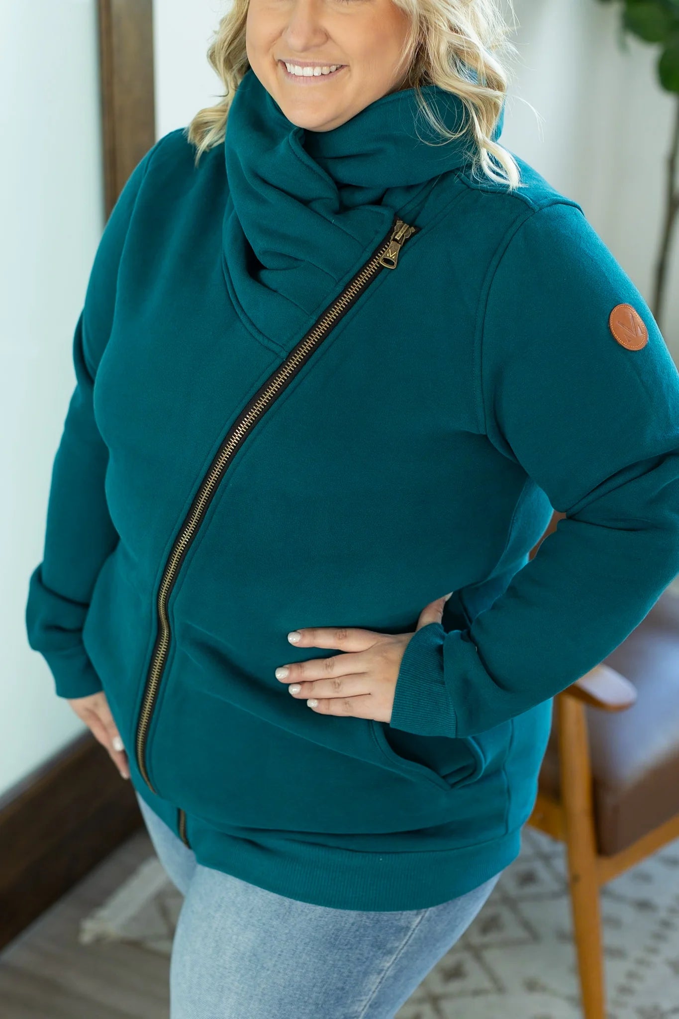 Quinn Zip-Up Cowl--Teal