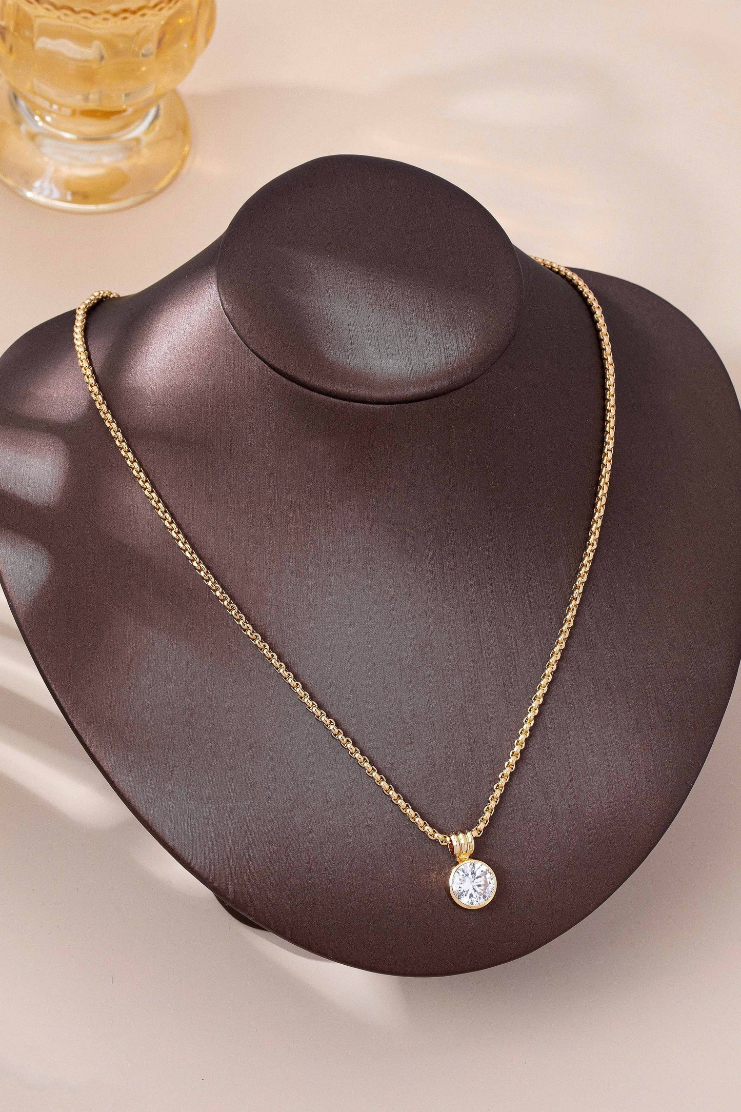 Round Zircon Pendant Necklace