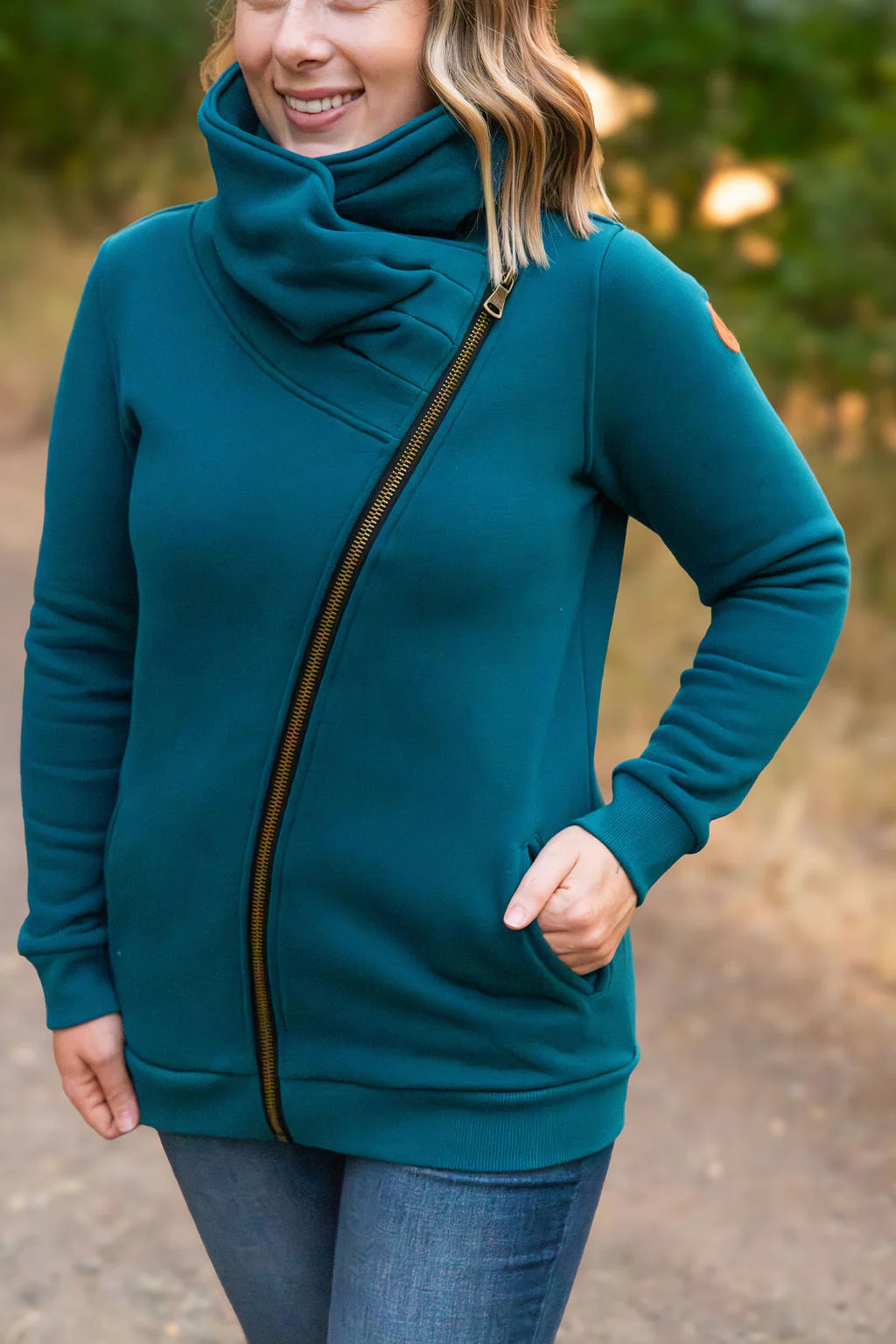 Quinn Zip-Up Cowl--Teal