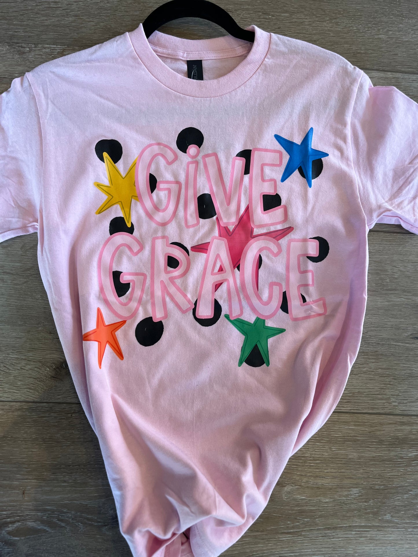 Give Grace Graphic Tee