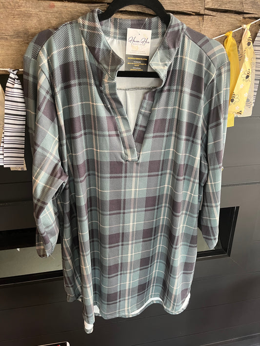 Olive Three Quarter Button Mandarin Collar Plaid Top (PLUS)