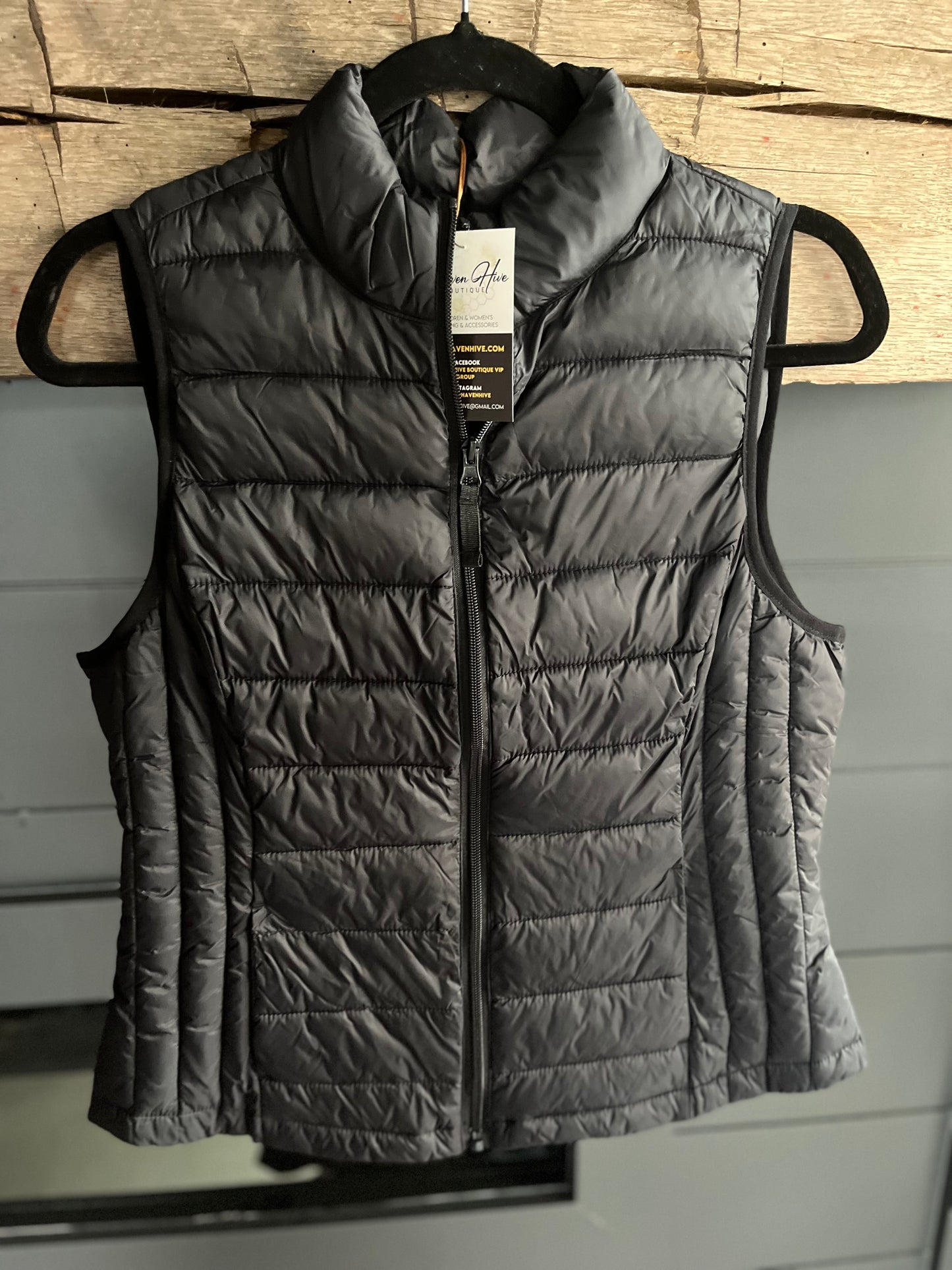 Lightweight Down Packable Puffer Vest--Black