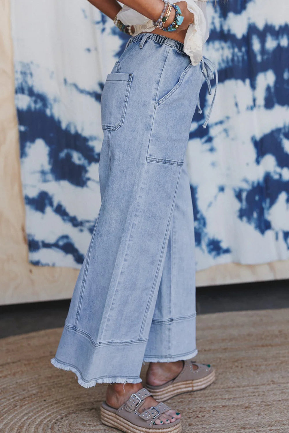 Light Wash Seam Detail Raw Hem Pants