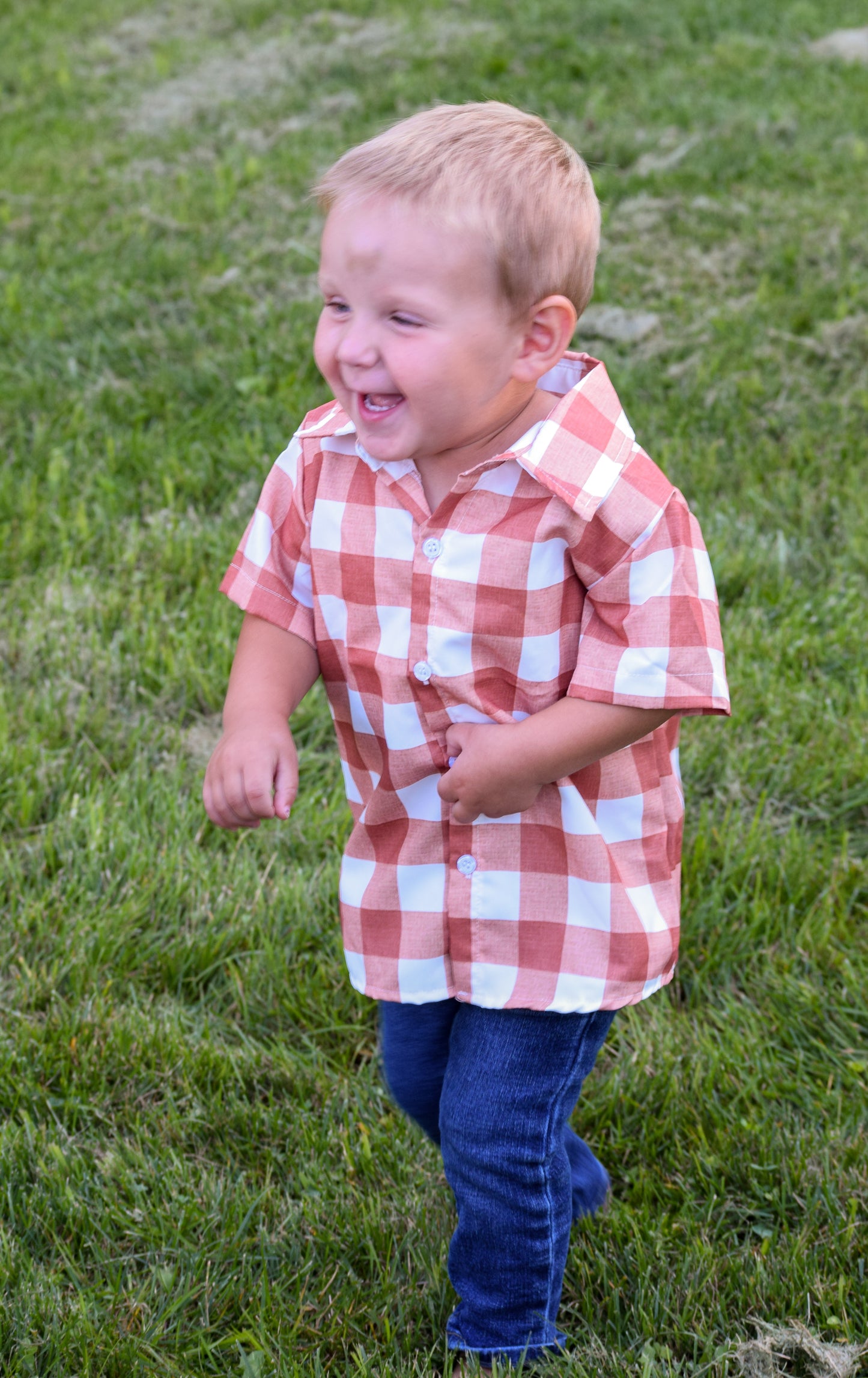 Feeling Like Fall Plaid Short-Sleeve Button-Down